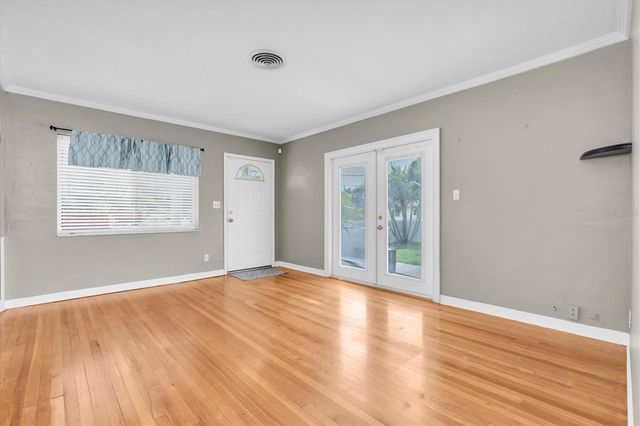 200 62ND STREET N, St Petersburg, FL 33710