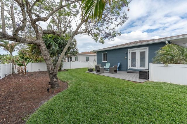 200 62ND STREET N, St Petersburg, FL 33710