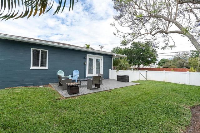 200 62ND STREET N, St Petersburg, FL 33710