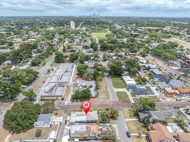 200 62ND STREET N, St Petersburg, FL 33710