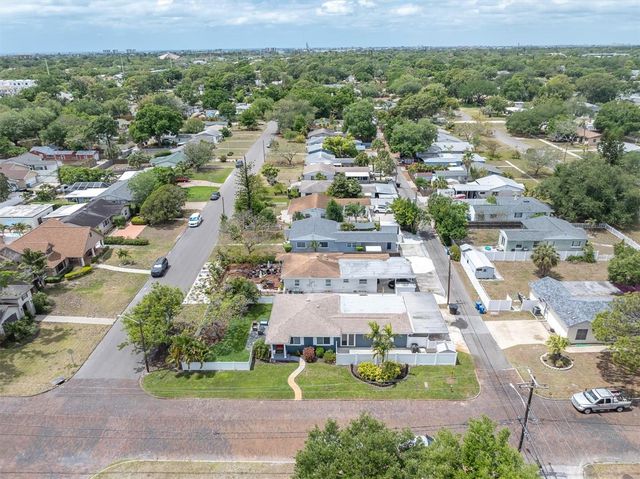 200 62ND STREET N, St Petersburg, FL 33710