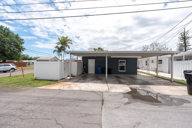 200 62ND STREET N, St Petersburg, FL 33710