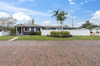 200 62ND STREET N, St Petersburg, FL 33710