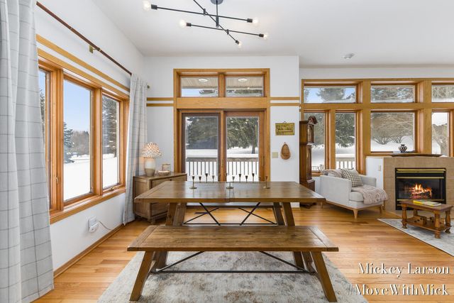 7000 Camelback Drive NE, Rockford, MI 49341