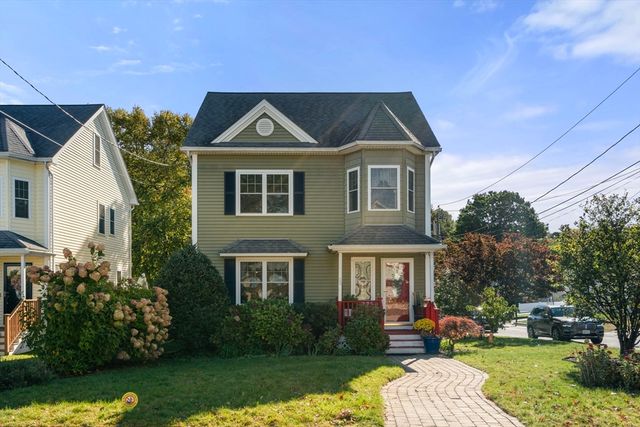 53 Hiawatha Ave, Waltham, MA 02451