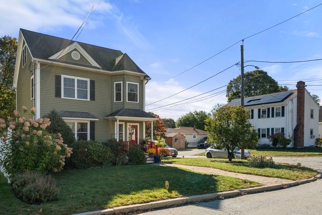 53 Hiawatha Ave, Waltham, MA 02451