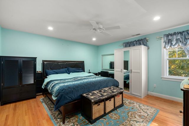 53 Hiawatha Ave, Waltham, MA 02451