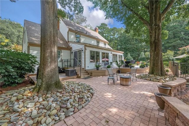 423 Weston RD, Yorktown, VA 23692