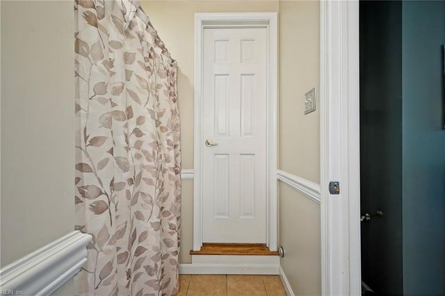 423 Weston RD, Yorktown, VA 23692