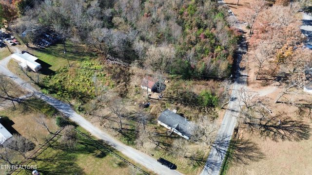 104 Druid Hill Rd, Tellico Plains, TN 37385