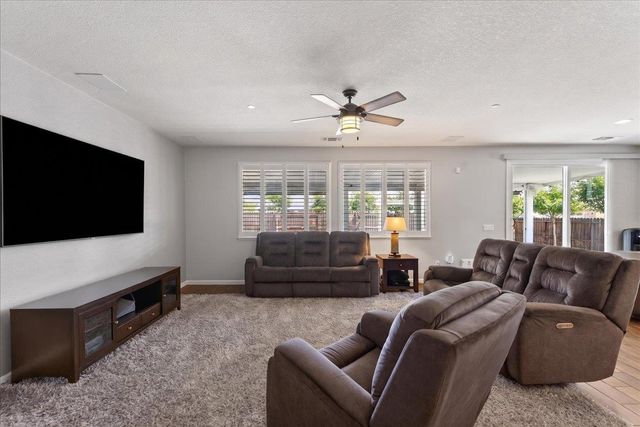 1710 Adeline Ct, Hughson, CA 95326