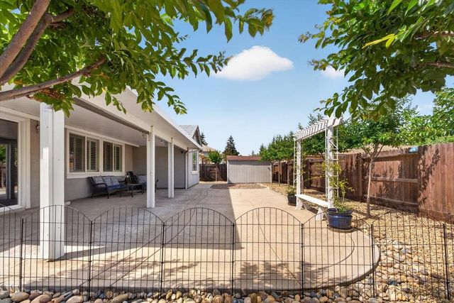 1710 Adeline Ct, Hughson, CA 95326