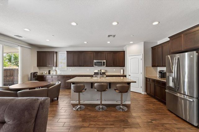 1710 Adeline Ct, Hughson, CA 95326