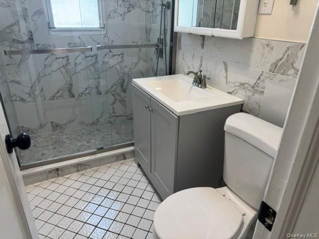 83-19 255th Street, Floral Park, NY 11004
