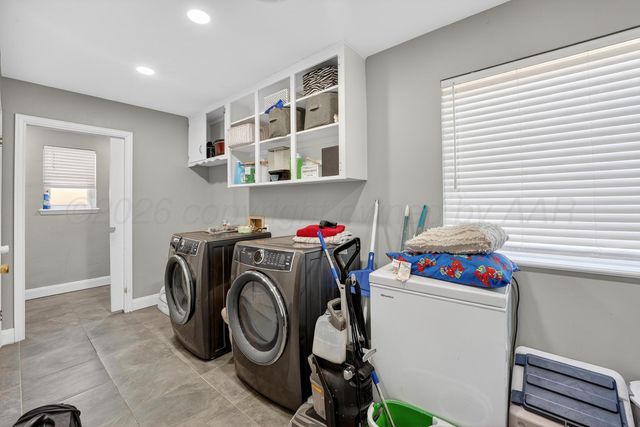 1009 Cherry Avenue, Dalhart, TX 79022