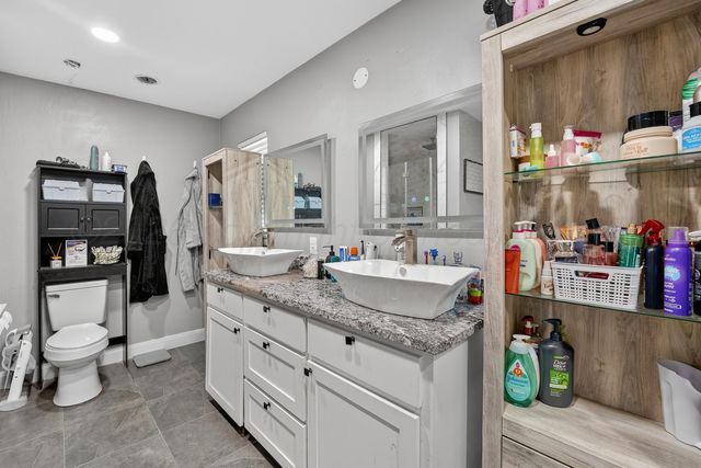 1009 Cherry Avenue, Dalhart, TX 79022