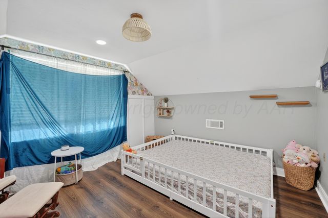 1009 Cherry Avenue, Dalhart, TX 79022