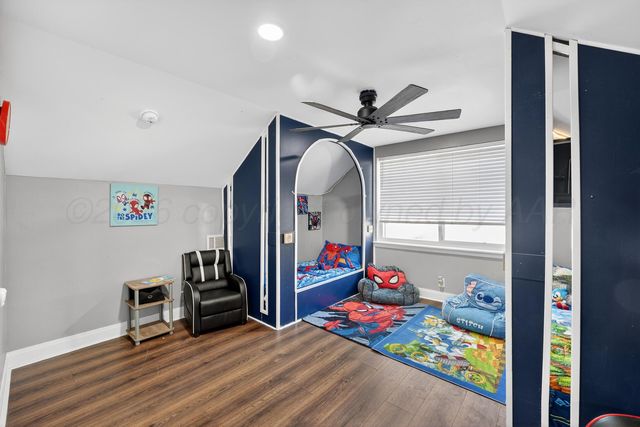 1009 Cherry Avenue, Dalhart, TX 79022