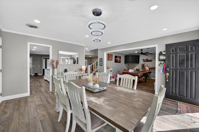 1009 Cherry Avenue, Dalhart, TX 79022