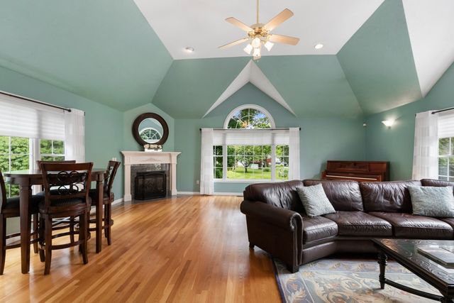 21 Partridge Lane, Wakefield, MA 01880