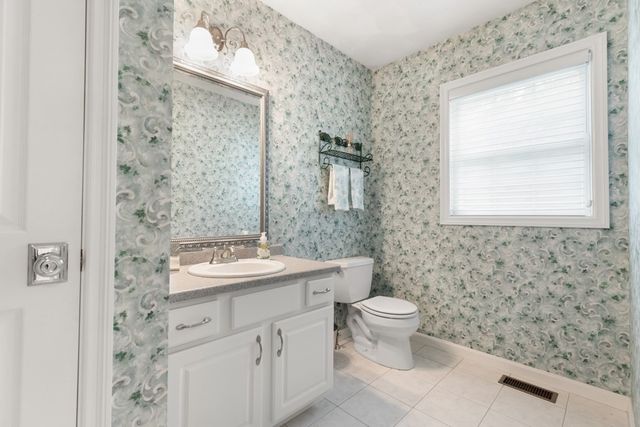 21 Partridge Lane, Wakefield, MA 01880