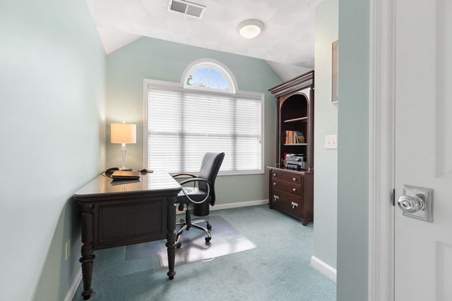 21 Partridge Lane, Wakefield, MA 01880