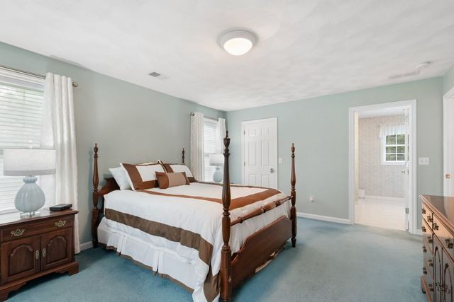 21 Partridge Lane, Wakefield, MA 01880