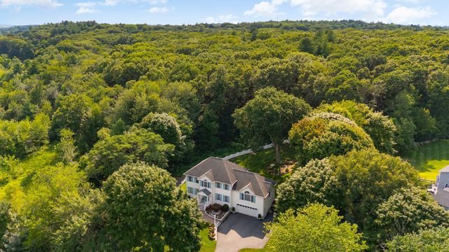 21 Partridge Lane, Wakefield, MA 01880