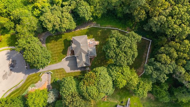 21 Partridge Lane, Wakefield, MA 01880