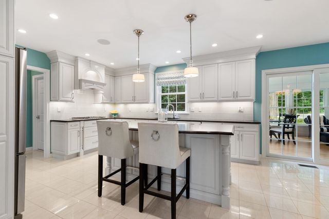21 Partridge Lane, Wakefield, MA 01880