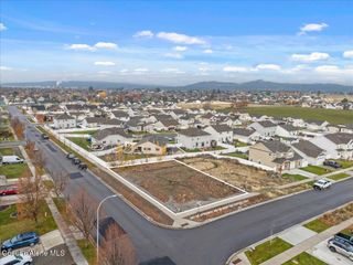 3223 N VAN WINKLE ST, Post Falls, ID 83854