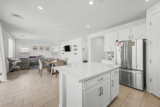 1996 E LARIAT Avenue, San Tan Valley, AZ 85140