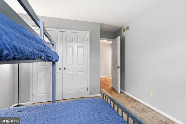 10 CRISFIELD RD, Sicklerville, NJ 08081