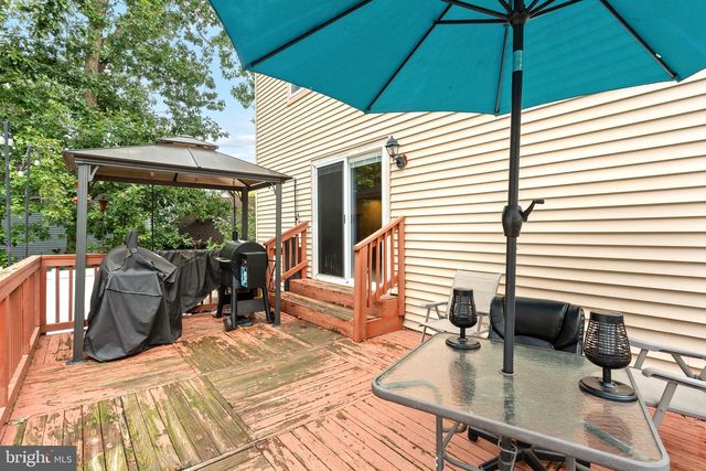 10 CRISFIELD RD, Sicklerville, NJ 08081