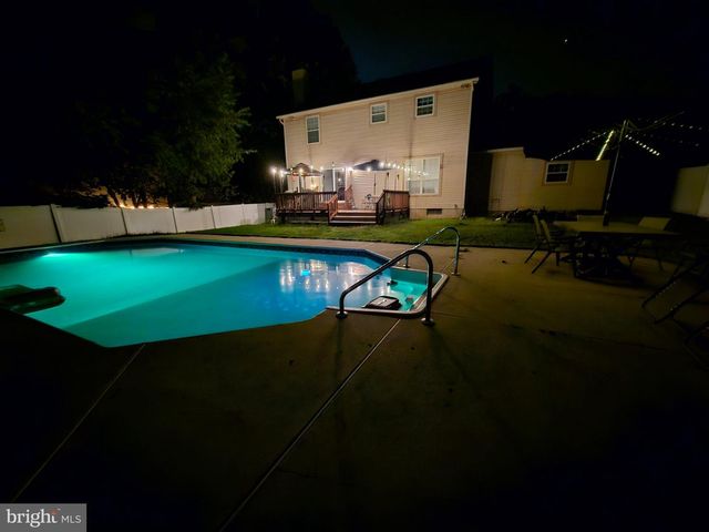 10 CRISFIELD RD, Sicklerville, NJ 08081