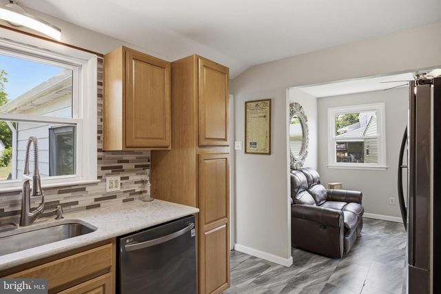 616 DARTMOUTH AVE, Cinnaminson, NJ 08077