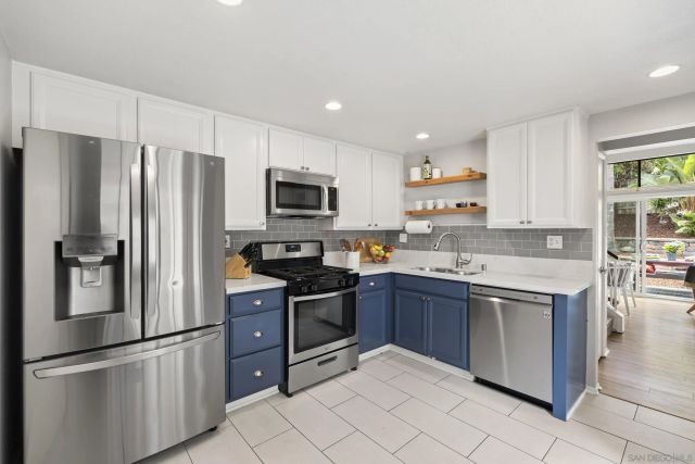 12305 Caminito Mira Del Mar, San Diego, CA 92130