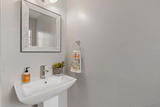 12305 Caminito Mira Del Mar, San Diego, CA 92130