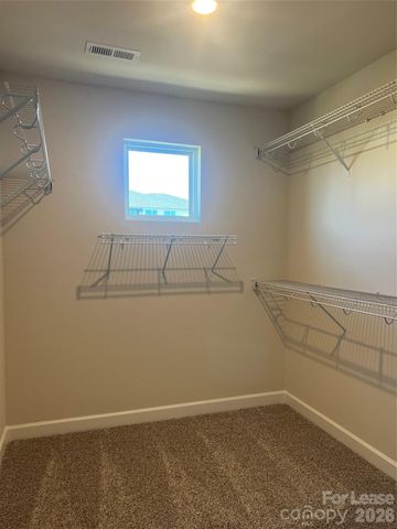 3718 Memorial Parkway, Charlotte, NC 28217