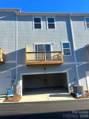 3718 Memorial Parkway, Charlotte, NC 28217