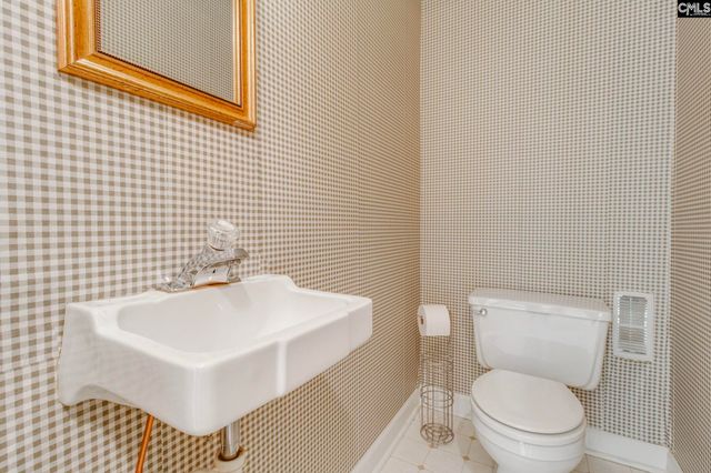 241 Woodridge Circle, Lugoff, SC 29078