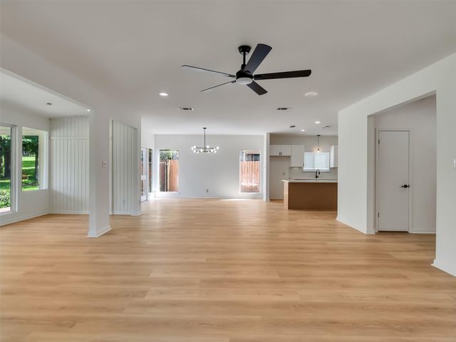 26 Cherry Hill Drive, Conroe, TX 77304