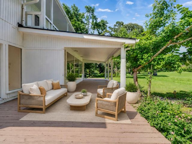 26 Cherry Hill Drive, Conroe, TX 77304