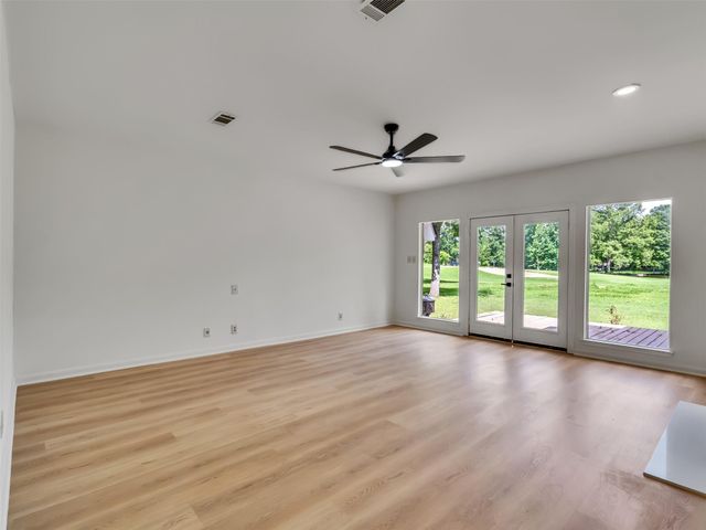 26 Cherry Hill Drive, Conroe, TX 77304