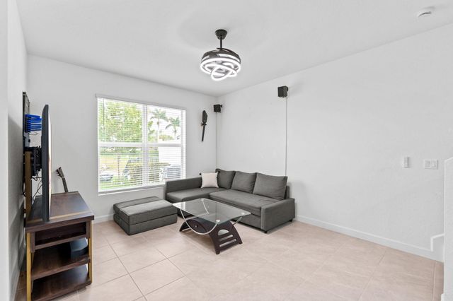 4370 Pond Lily Lane, Lake Worth, FL 33467