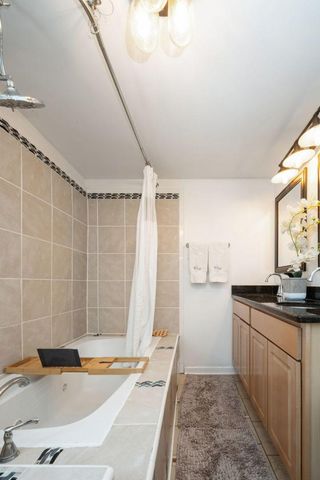 10736 S Church Street, Chicago, IL 60643