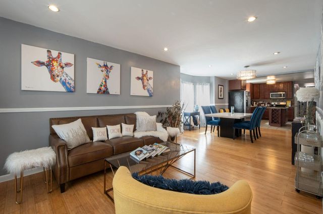 10736 S Church Street, Chicago, IL 60643