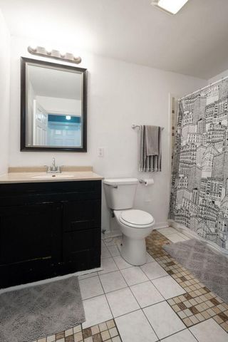 10736 S Church Street, Chicago, IL 60643