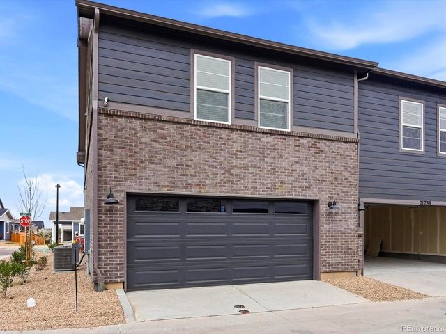 21234 E 65th Dr, Aurora, CO 80019