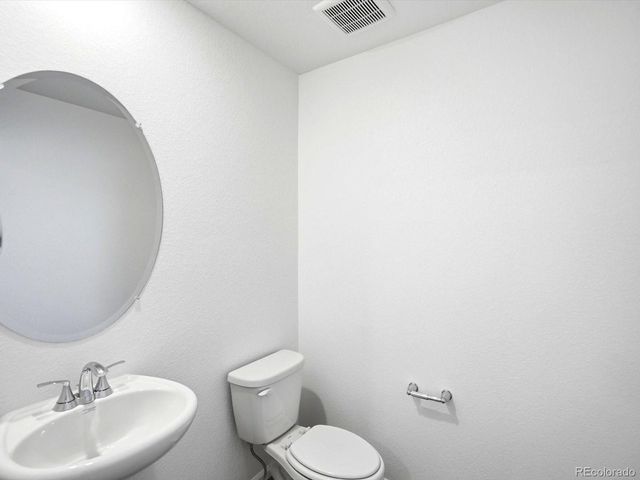 21234 E 65th Dr, Aurora, CO 80019